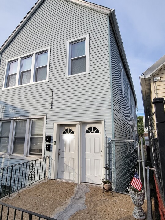 2853 S Farrell St, Unit 2 in Chicago, IL - Building Photo