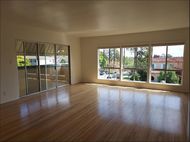 960 17th Street - Apt 2 in Santa Monica, CA - Building Photo - Building Photo