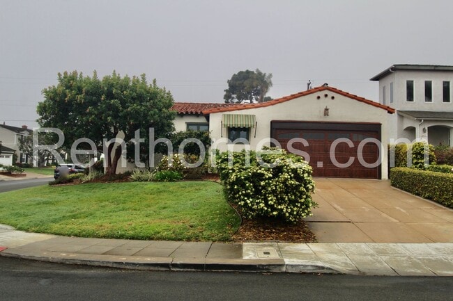 2244 Plum St in San Diego, CA - Building Photo - Building Photo