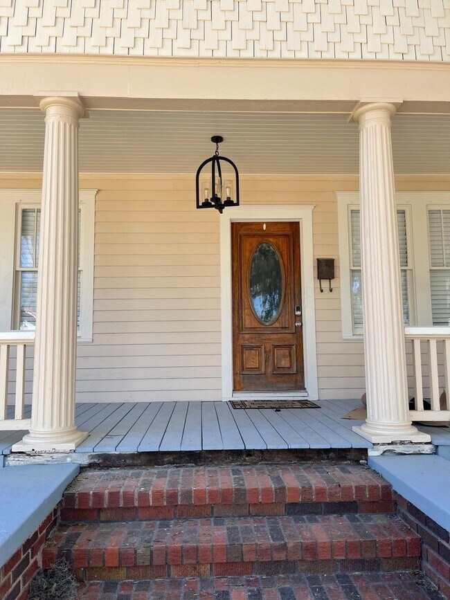 1205 E Anderson St in Savannah, GA - Building Photo - Building Photo