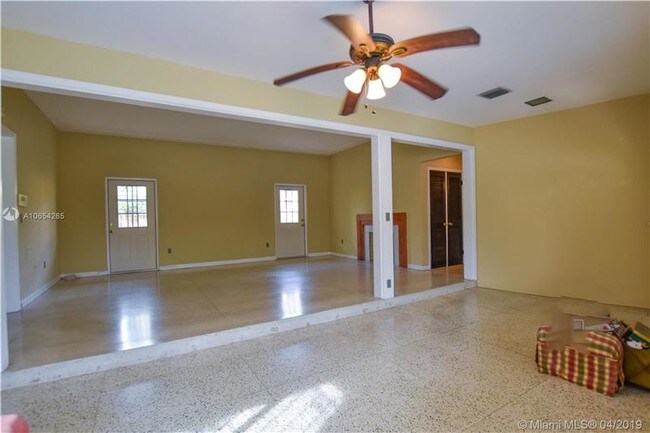 1860 SW 4th Ave in Miami, FL - Building Photo - Building Photo