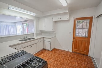 14848 Strathern St in Los Angeles, CA - Building Photo - Building Photo