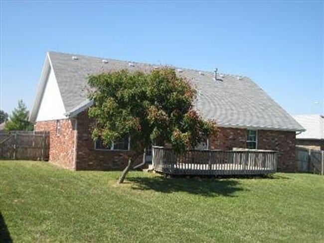 508 Willowdale Ct in Nixa, MO - Building Photo - Building Photo