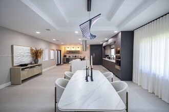 10506 SW 89th Pl in Miami, FL - Foto de edificio - Building Photo