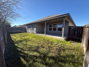 380 Huntsman Way in New Braunfels, TX - Building Photo - Building Photo