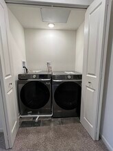 217 Goldenrod Dr in Elgin, IL - Building Photo - Building Photo