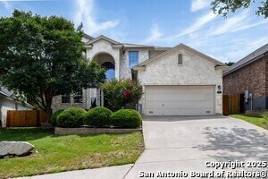 729 San Gabriel in New Braunfels, TX - Building Photo