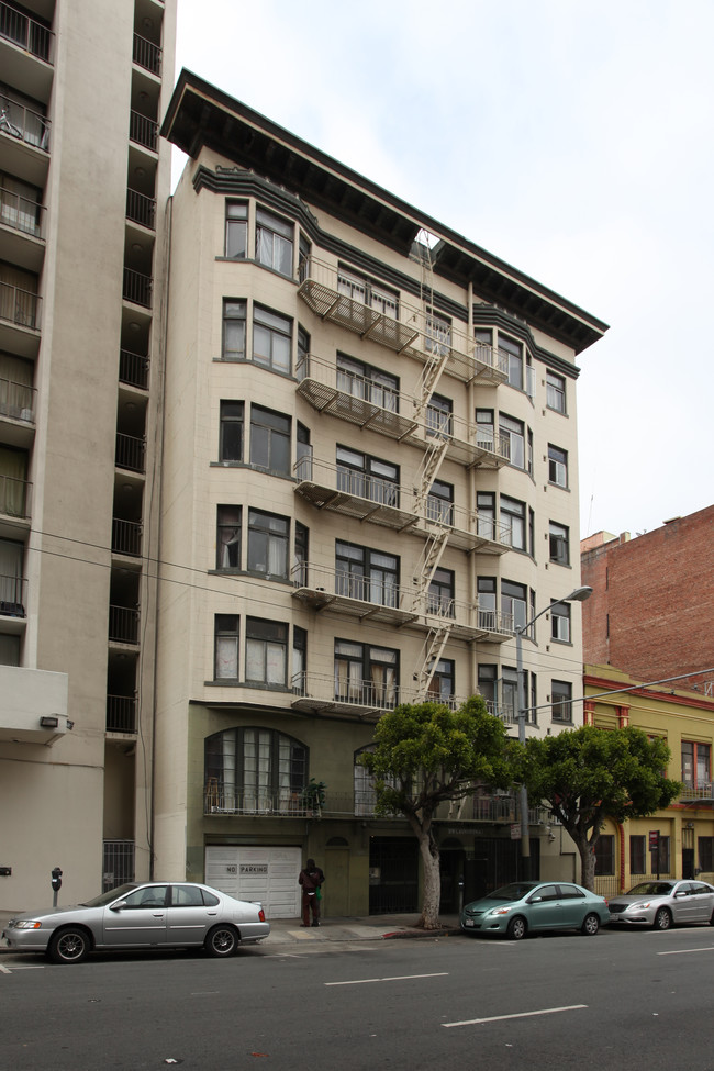 320 Turk in San Francisco, CA - Foto de edificio - Building Photo