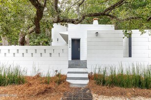 2979 S County Hwy 395 in Santa Rosa Beach, FL - Building Photo