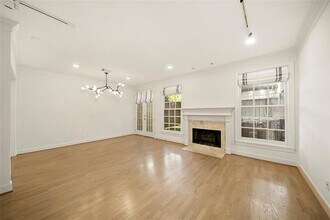 2014 McDuffie St in Houston, TX - Foto de edificio - Building Photo
