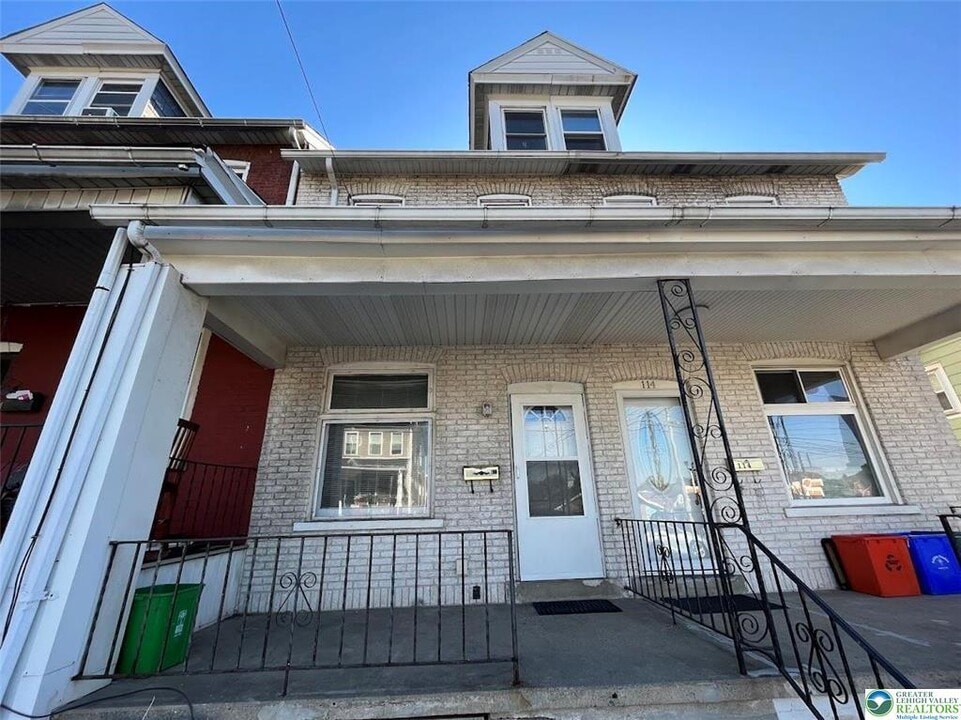 116 E Elizabeth Ave in Bethlehem, PA - Building Photo