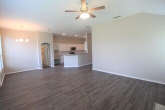 1205 Candice Ct in Whitehouse, TX - Building Photo - Building Photo