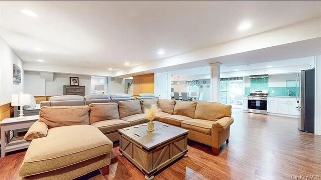 8 Angela Ct in Hopewell Junction, NY - Building Photo - Building Photo