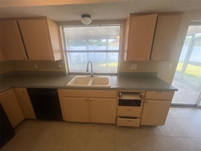 6646 Albemarle Pkwy in New Port Richey, FL - Building Photo - Building Photo