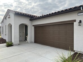 10821 Asuncion Pl in Bakersfield, CA - Building Photo - Building Photo