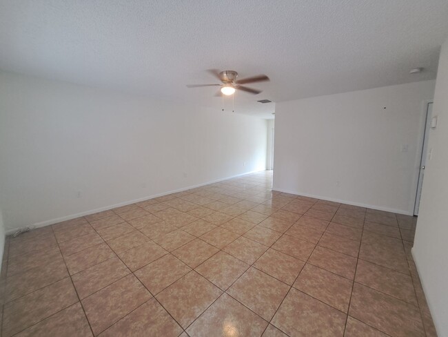 2763 Niagara Ave in Fort Pierce, FL - Building Photo - Building Photo