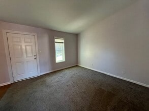 2548 Flint Dr in Wilmington, NC - Building Photo - Building Photo