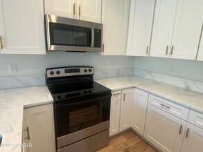 8550 Cat Rd in Maurice, LA - Foto de edificio - Building Photo