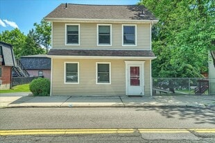 205 Hudson St in Cornwall On Hudson, NY - Building Photo