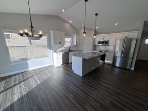 3405 Benninghofen Ave in Hamilton, OH - Building Photo - Building Photo