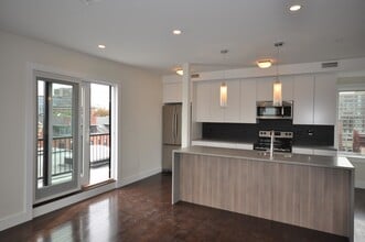 661 Massachusetts Ave, Unit 659-9 in Arlington, MA - Building Photo - Building Photo