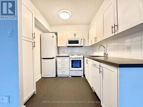 33 Isabella St in Toronto, ON - Building Photo - Building Photo