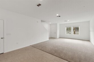 377 Grand Pne Ln in St. Cloud, FL - Building Photo - Building Photo