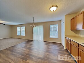 9017 Southernwood Way in Indianapolis, IN - Building Photo - Building Photo