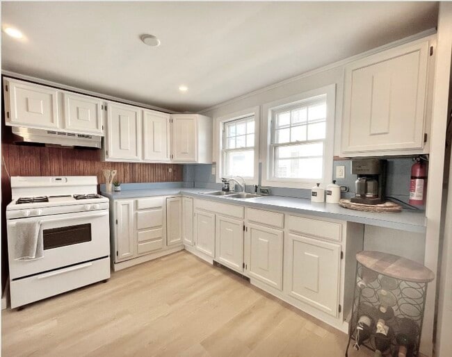 716 Ocean St in Marshfield, MA - Building Photo - Building Photo