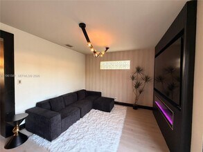 920 SW 50th Ave in Plantation, FL - Building Photo - Building Photo