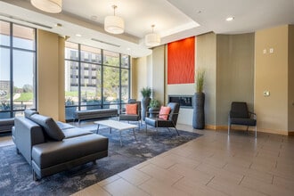 Venture in Madison, WI - Building Photo - Lobby