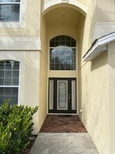 10757 Pictorial Park Dr in Tampa, FL - Building Photo - Building Photo