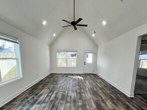 118 Roland Ave in Jackson, TN - Building Photo - Building Photo