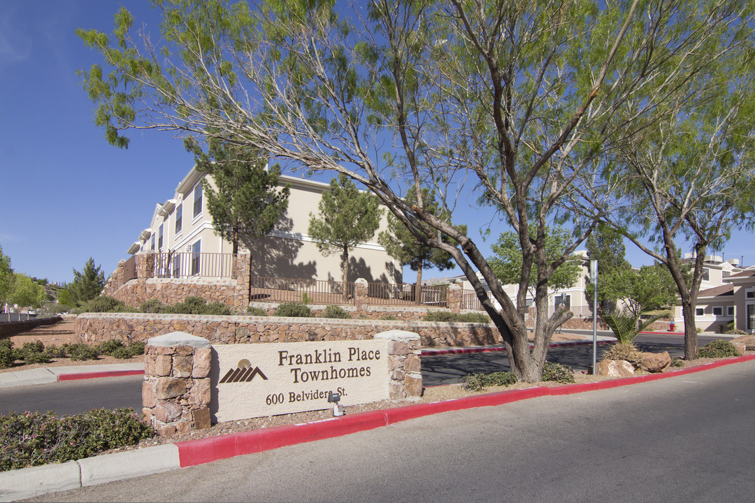 Franklin Place Townhomes in El Paso, TX - Building Photo