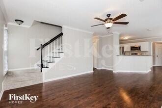 7206 Brassy Creek Ln in Charlotte, NC - Foto de edificio - Building Photo