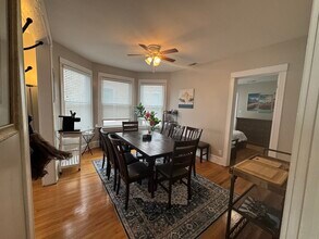 2440 N Central Park Ave in Chicago, IL - Building Photo - Building Photo