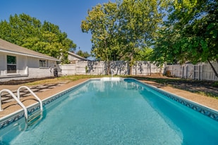 1622 Hillwood Dr in Mesquite, TX - Building Photo