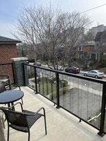 283 Indian Grv in Toronto, ON - Building Photo