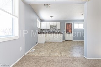 537 Northfield Rd in Bedford, OH - Building Photo - Building Photo