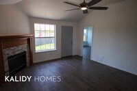 1400 Buena Vista Cir photo'