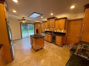 1545 Kenora St in Escondido, CA - Building Photo - Building Photo