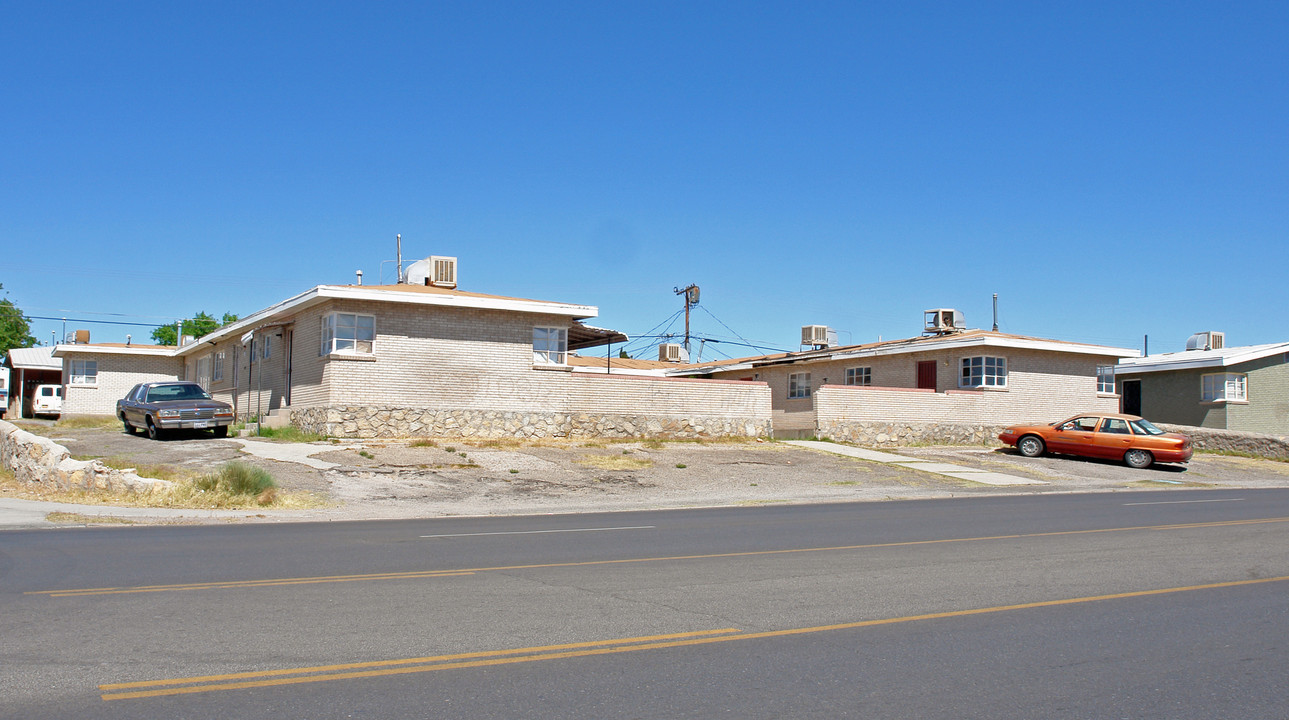 5101 Trowbridge Dr in El Paso, TX - Building Photo