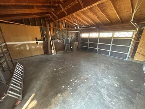 7574 Lincoln Ave in Hesperia, CA - Foto de edificio - Building Photo