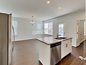 5234 Tupelo St in Nashville, TN - Foto de edificio - Building Photo