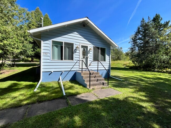 2150 Frederick St in Duluth, MN - Building Photo - Building Photo