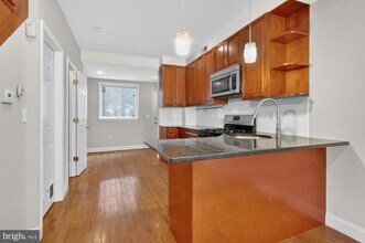 1304 S Fairhill St in Philadelphia, PA - Building Photo - Building Photo