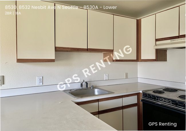 8530-A Nesbit Ave N in Seattle, WA - Foto de edificio - Building Photo