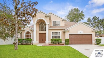 60 Brigadoon Ln in Palm Coast, FL - Building Photo