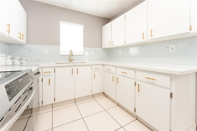 property at 452 SW 2nd St