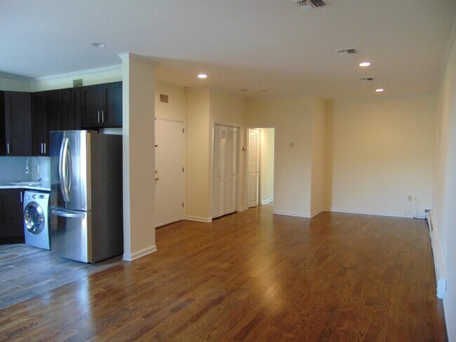 69 Sussex St in Jersey City, NJ - Foto de edificio - Building Photo